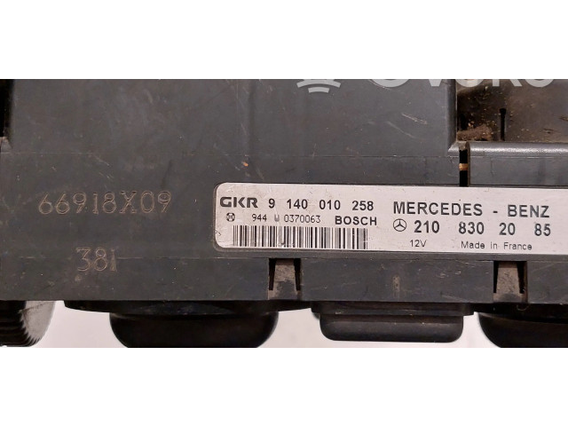 Блок управления климат-контролем 2108302085, 9140010258   Mercedes-Benz C W202