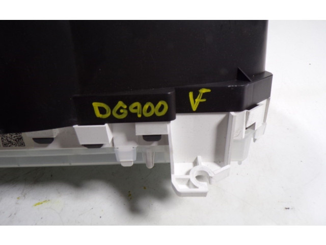 Панель приборов BSS655471A, 0137289   Mazda CX-3       