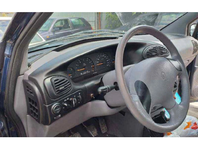 Подушка безопасности двери    Chrysler Voyager