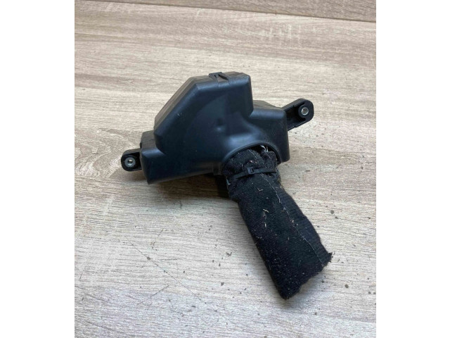 Блок предохранителей  2061751486   Mazda 626    