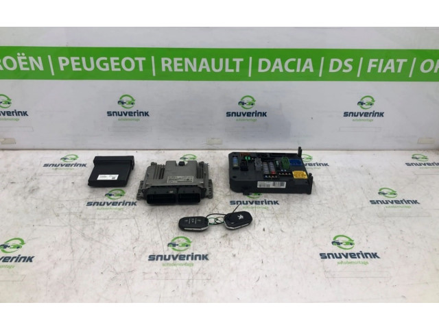 Řídící jednotka 9806687880, 9801695280   Peugeot 308 2014