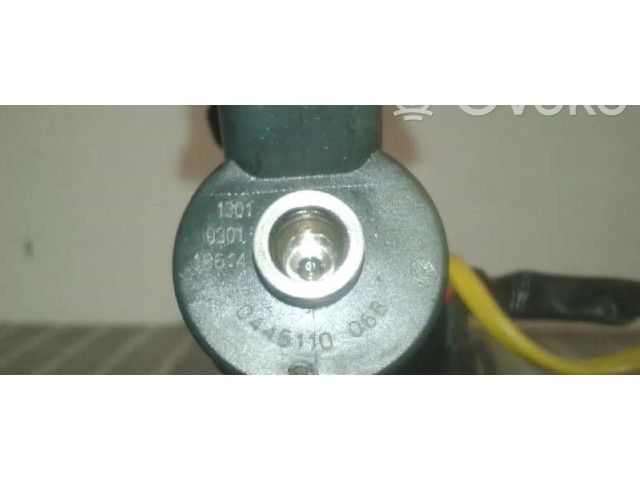 Vstřikovač 0445110068   Alfa Romeo 166     