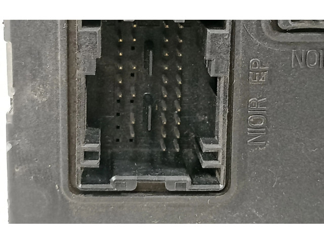 Pojistková skříňka Řídící jednotka BSM 96434988880   Citroen C3 Pluriel 2003