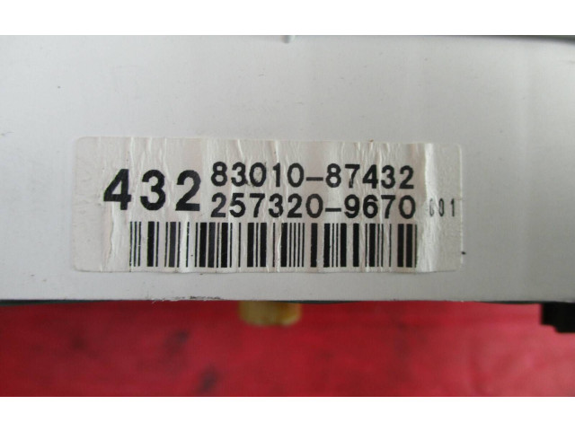 Přístrojová deska  Daihatsu Terios 2005 8301087432, 2573209670  
