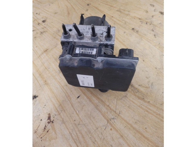 Jednotka ABS 8R0614517Q, 8R0907379G   Audi Q5 SQ5 2011