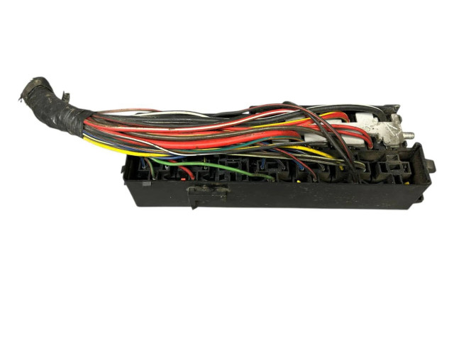 Блок предохранителей 56005949, 56017151   Jeep Cherokee XJ    