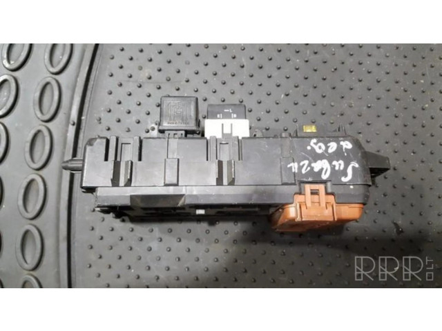   Pojistková skříňka mb953355, 7922ok   Mitsubishi Carisma 1999
