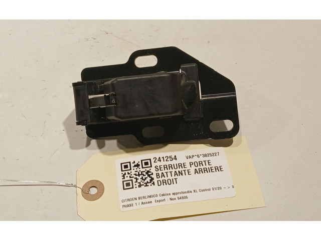 Zámek zadních dveří 9832126180   Citroen Berlingo 2021