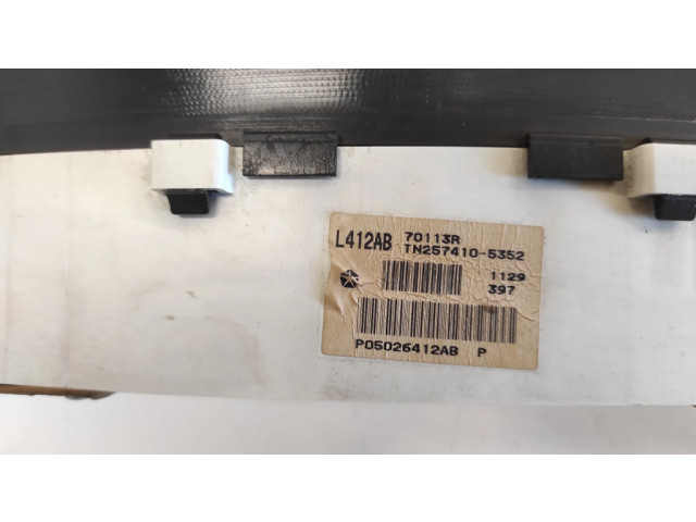 Панель приборов 70113R, TN2574105352   Chrysler 300M       