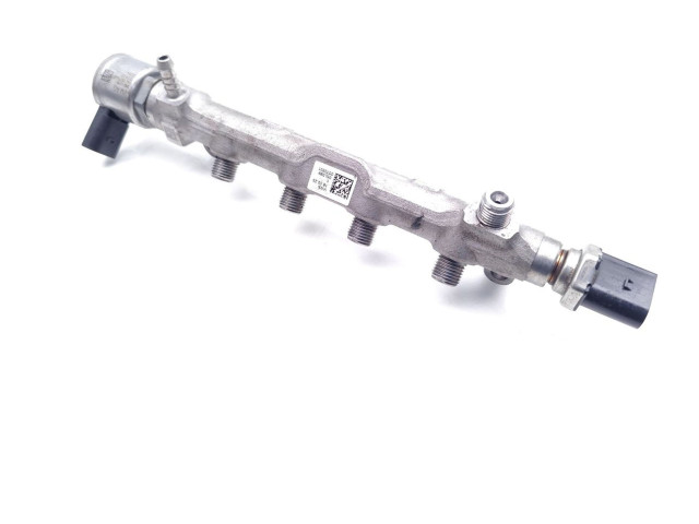 Vstřikovací lišta 04L130764E, 05L089   Audi A3 8Y    DGEA 