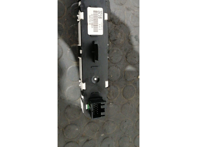 Панель приборов    Chevrolet Spark       