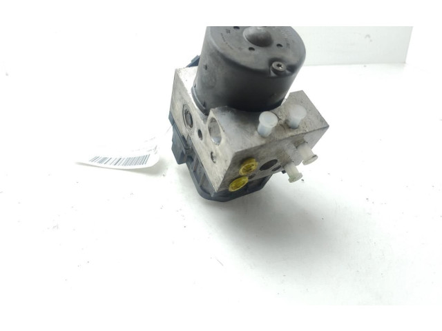 Jednotka ABS 30857585   Volvo V40 2003