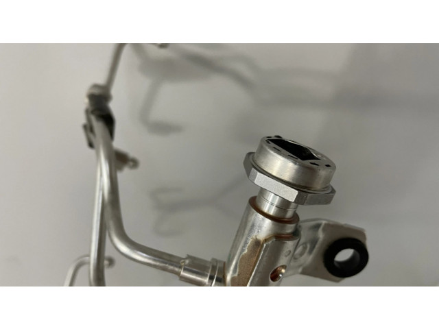 Vstřikovací lišta 1234567   BMW 2 F22 F23    N55 B30 A 