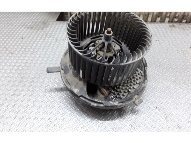 Вентилятор печки    561820015A   Volkswagen PASSAT B7 USA