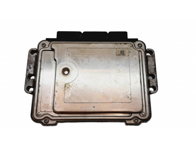 Řídící jednotka 0281017065, 8201105714   Renault Trafic II (X83) 2012