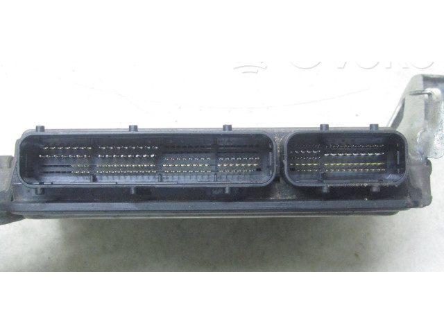Řídící jednotka 0281031797   Toyota Avensis T270 2016