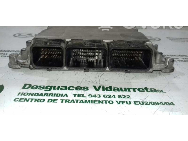 Řídící jednotka 8200051608, 0281010632   Renault Trafic I 2002