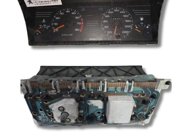 Přístrojová deska  Peugeot 405 2000 9607811480  