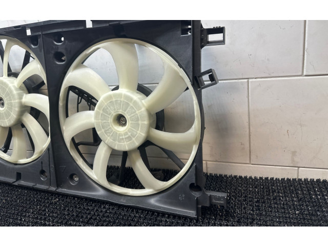Вентилятор радиатора     1680001920, 1636337060    Toyota Prius (XW50) 