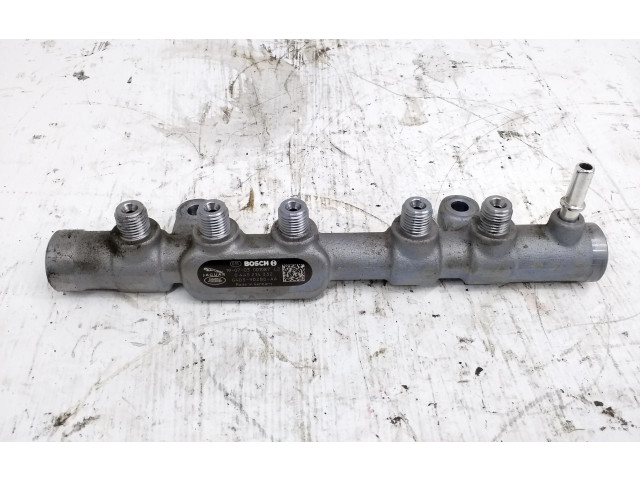 Vstřikovací lišta G4D39D280AA, 0445214332   Land Rover Range Rover Velar     