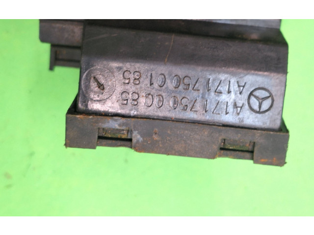 Zámek zadních dveří A1717500085, A1717500185   Mercedes-Benz C W203 2000