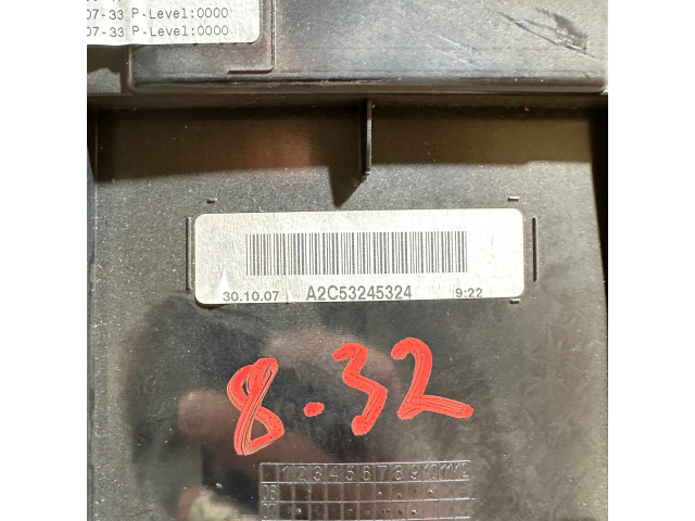 Přístrojová deska  Mercedes-Benz C W204 2011 A2045403211, A2045404948  