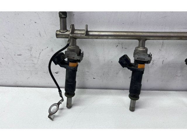 Vstřikovací lišta 1228605, 1228604   Opel Zafira C     