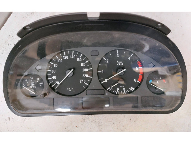 Přístrojová deska  BMW 5 E39 2000 62116903800, 110008735091  