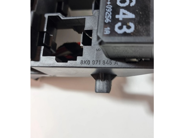   Pojistková skříňka 8K0971845A, 8K0971845   Audi A5 8T 8F 2009