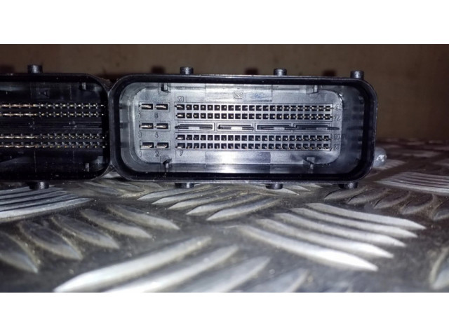 Řídící jednotka 038906016AK, 0281014255   Volkswagen Transporter - Caravelle T5 2009