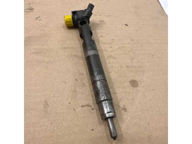Vstřikovač Embr00002d   Mercedes-Benz C W204  pro naftový motor 2.2  