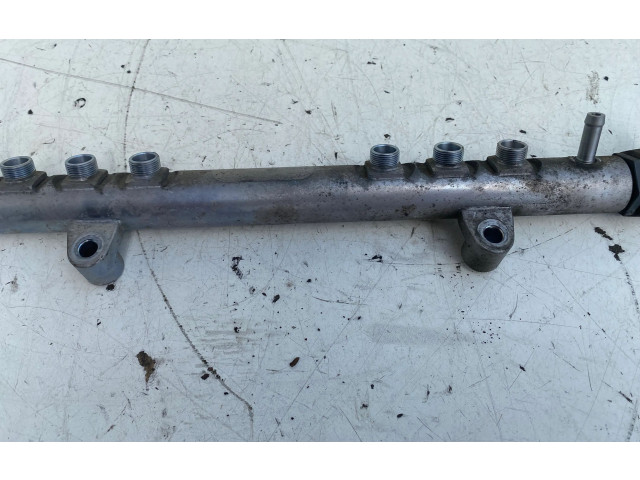 Vstřikovací lišta 30777759, 0445215025   Volvo V60    D5204T2 