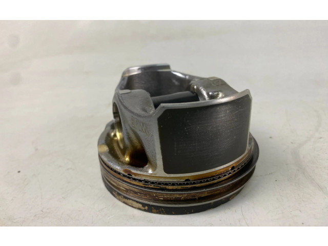 Píst 06KBG, 82.435   Audi A3 S3 8V    DNUE 
