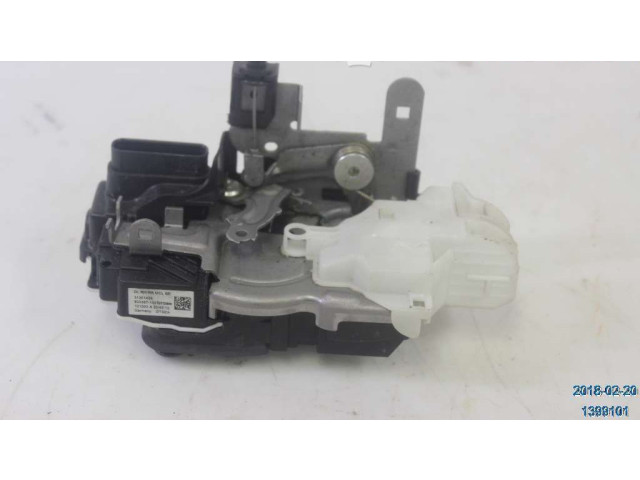 Vstřikovač 31440394   Volvo V40    B4164T3 