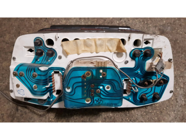 Přístrojová deska  BMW 7 E23 1983 1360857  