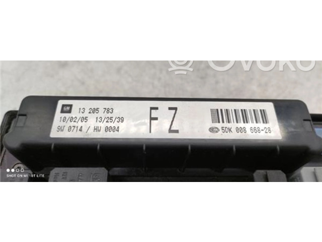 Ящик предохранителей (комплект) 5dk006828, 5DK006828   Opel Astra G 2005