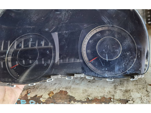 Přístrojová deska  Hyundai i40 2013 940033Z055, 11002752300H  