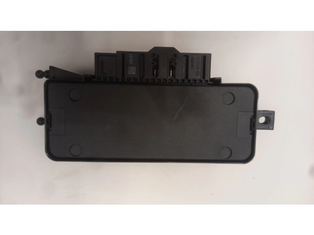 Блок подушек безопасности 6826983   BMW M3 F80