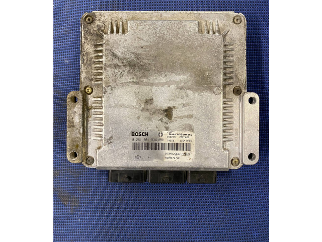 Řídící jednotka 8200153945, 0281011102   Renault Scenic I 2000