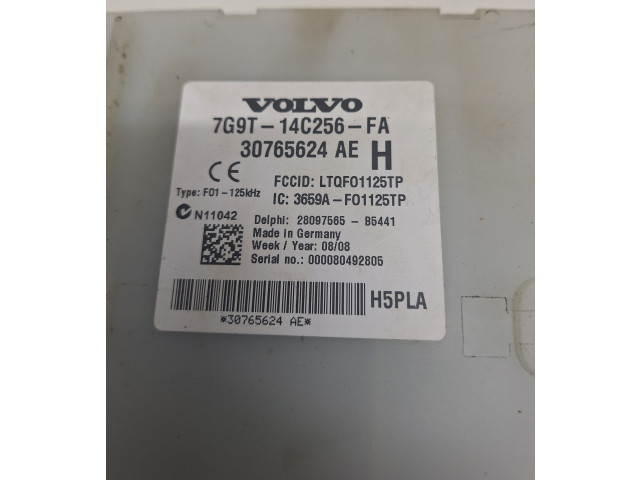   Pojistková skříňka 30765624   Volvo V70 2009