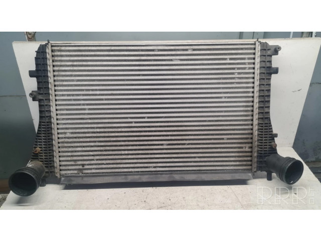 Интеркулер  3C0145805G, L3398000   Volkswagen PASSAT B6 2.0
