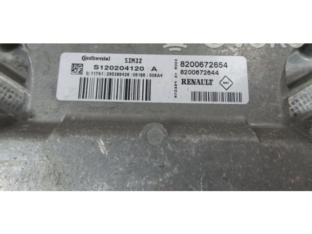 Řídící jednotka 8200672654, 8200788464   Dacia Sandero 2009