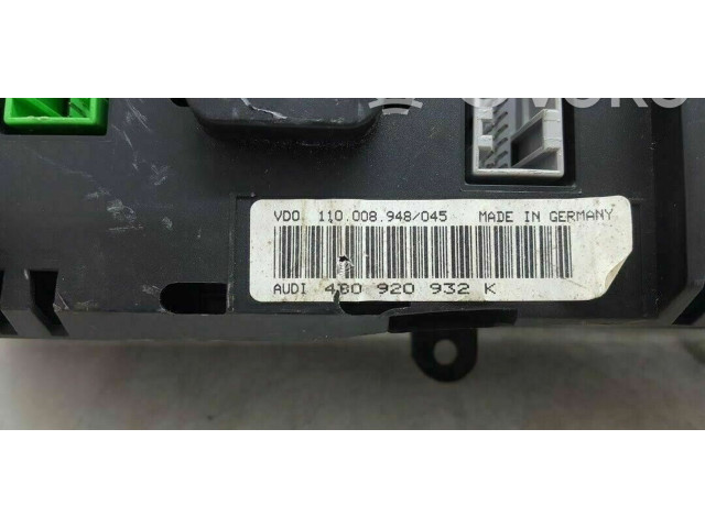Přístrojová deska  Audi A6 S6 C5 4B 2003 4B0920932K  