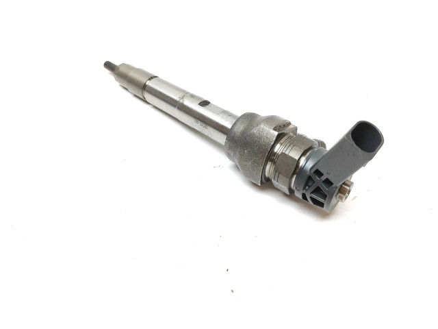 Vstřikovač 8511630, 0445110598   BMW 2 F46  pro naftový motor 1.5 B37C15A 