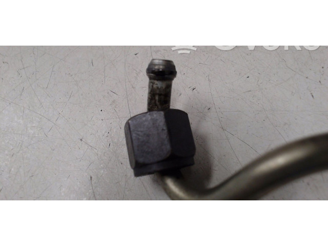 Vstřikovací lišta 13537804235, 13537804235   BMW 5 E39     
