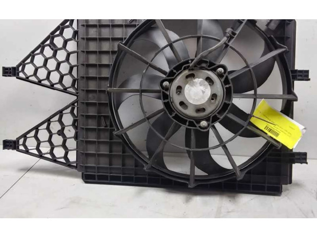Вентилятор радиатора     6R0121207A    Seat Ibiza IV (6J,6P) 