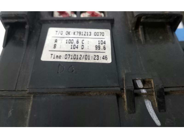 Pojistková skříňka Řídící jednotka BSM K7912130070   KIA Carens II 2009