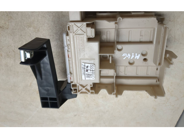 Блок предохранителей 827300H030A, 5G230457   Peugeot 108    