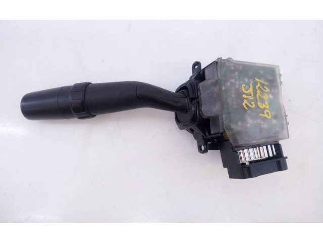 Ручка стеклоочистителей E3-B2-8-4   Toyota Land Cruiser (J120)