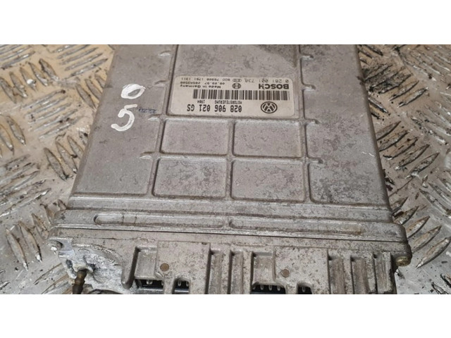 Řídící jednotka 028906021GS, 0281001738   Audi A4 S4 B5 8D 2000